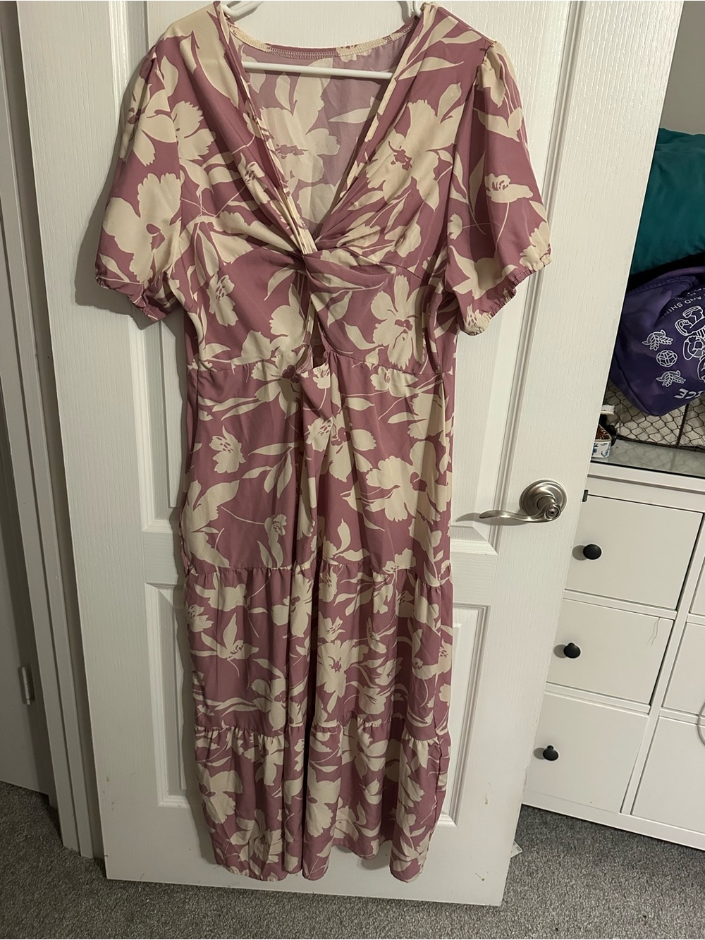 Floral Twist Front Midi Dress in Mauve and Cream
